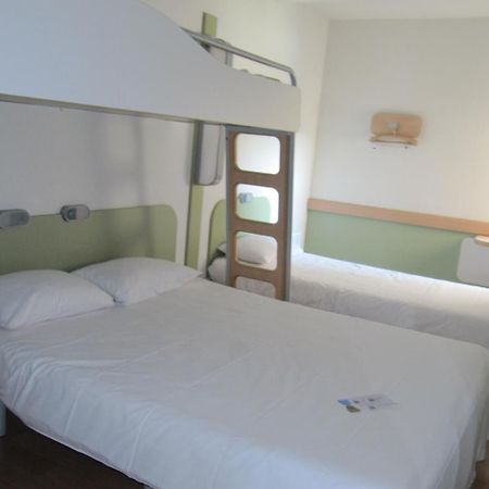 Ibis Budget Понтіві Екстер'єр фото