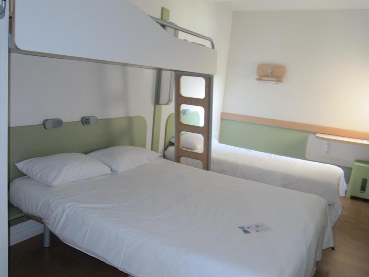 Ibis Budget Понтіві Екстер'єр фото